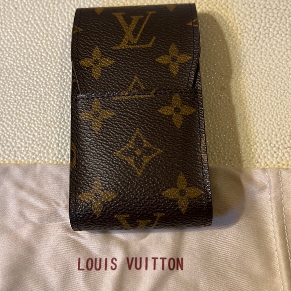 Louie Vuitton monogram cigarette case - Picture 1 of 7
